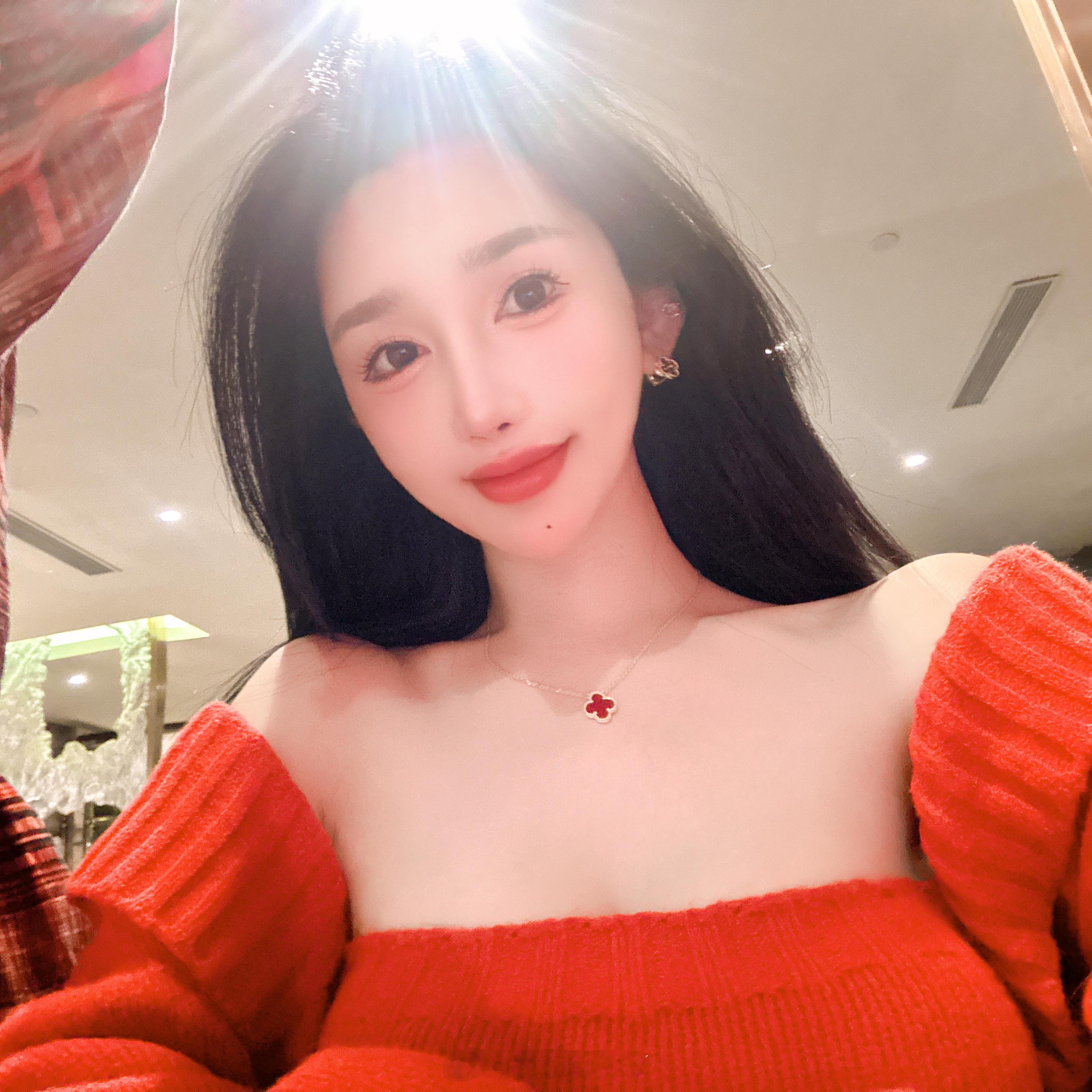 祝大家新年快乐哦～ 
