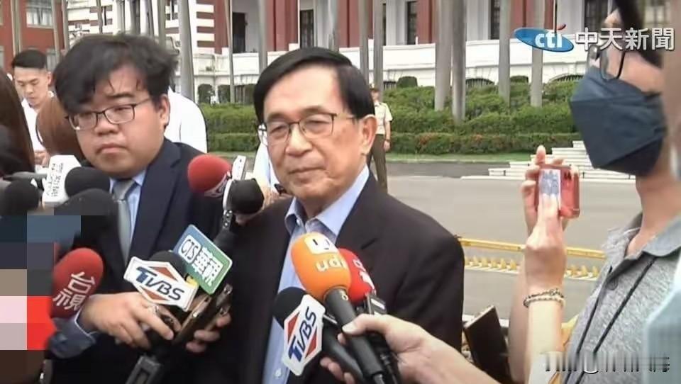 为什么陈水扁被判18年6个月，却能逍遥法外11年？答案就藏在“44次展延”这四个