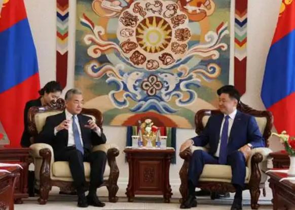 蒙古国答应中国了。

毫无疑问，这次受邀出访蒙古国大获成功，因为蒙古国总统呼日勒