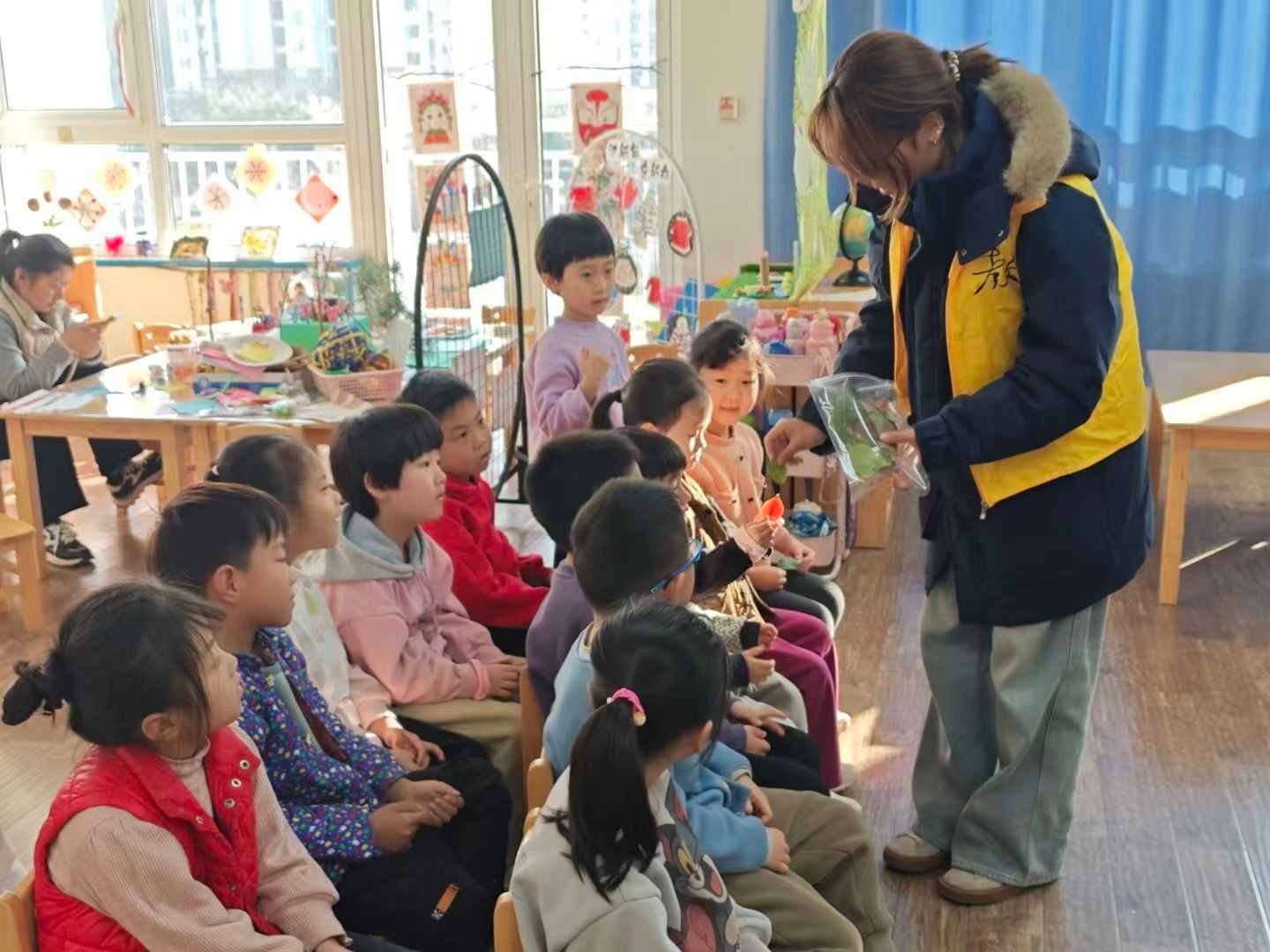 秦岭笑谈曲阜师范大学 【叶脉探童心，科学润幼芽】青春三下乡社会实践校园v计划三下