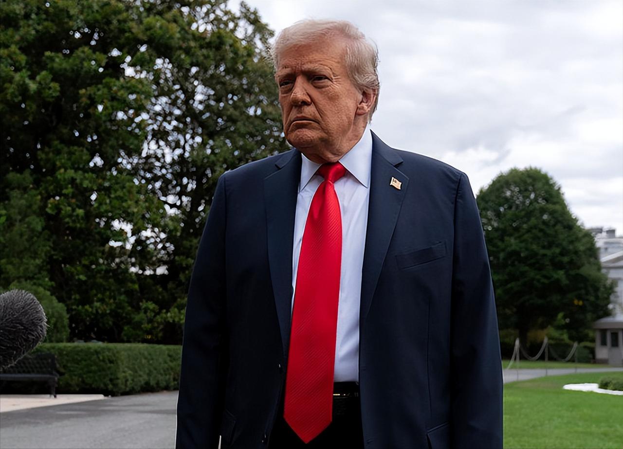 美国知名杂志靠着多名匿名美方官员的爆料，把特朗普政府针对古巴的心思扒得精光，不搞