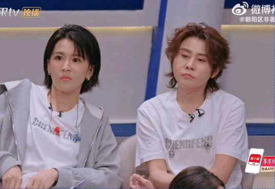 王濛看李小冉二公小考的表情养成系追星成功！王濛看李小冉进步太欣慰了乘风2026