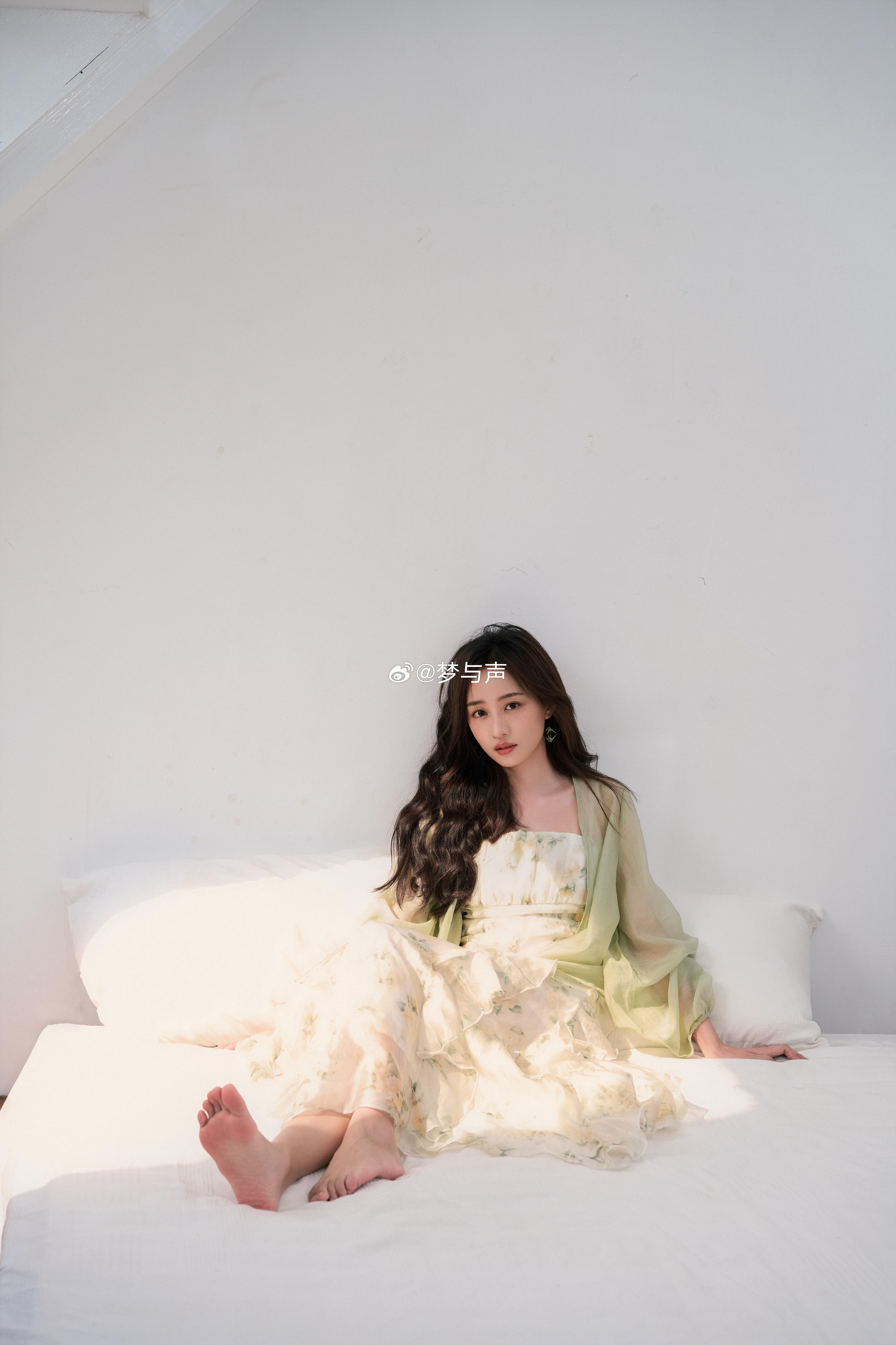 黄婷婷离开丝芭传媒工作停滞4年无限超越班 四年是什么概念？是别人从新人熬成前辈，