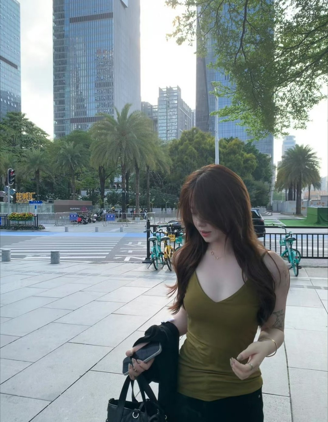 信流言蜚语吧别信我 