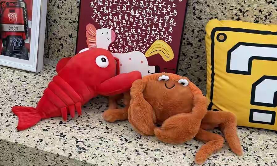 普通人养龙虾相当于裸奔，把最高权限暴露在公网，没有一点防护。完全属于折腾拉满、风