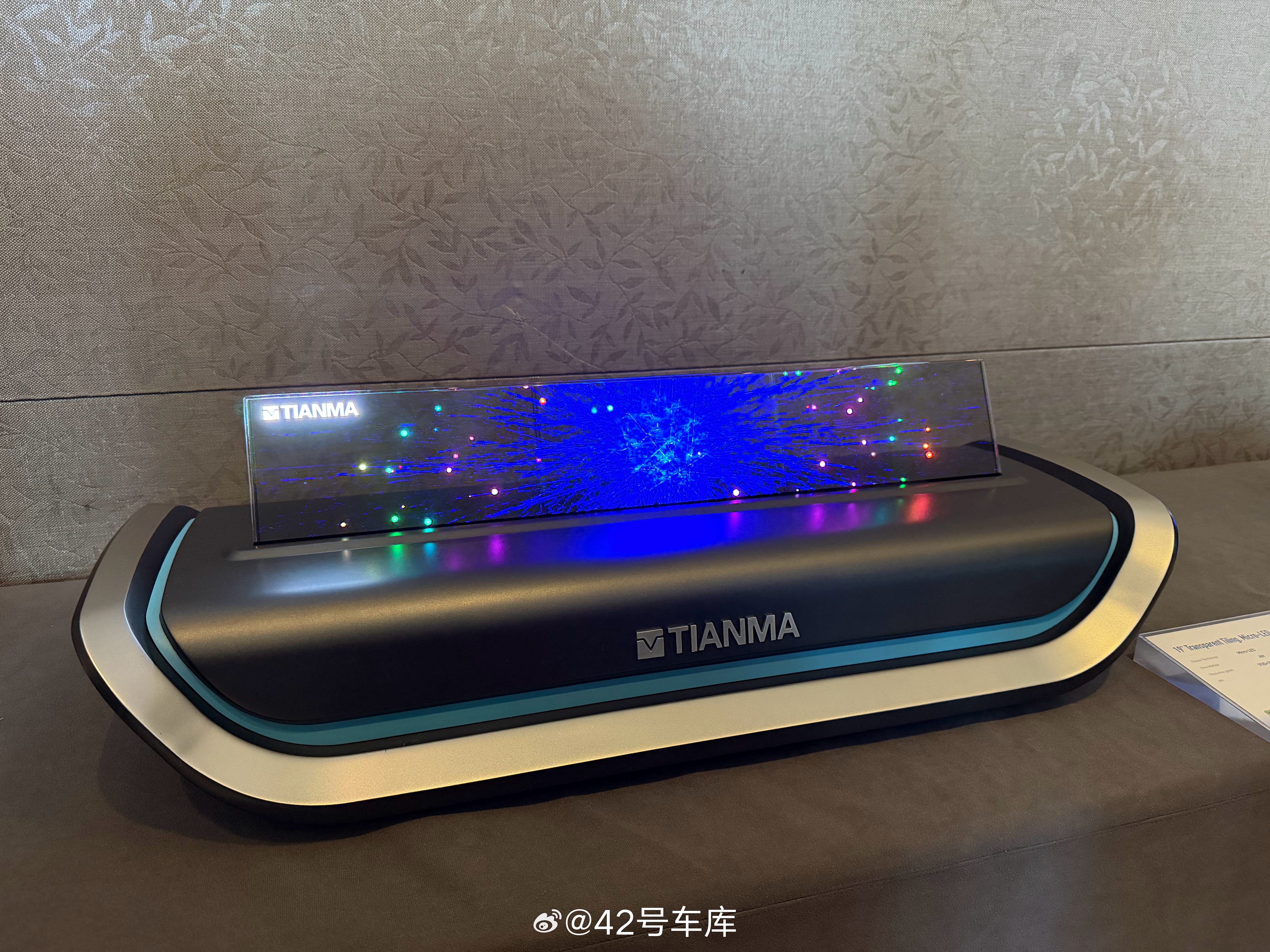 能玩转车内屏幕的厂商，如今真的不多。但是，小米 YU7 以及新世代 BMW iX