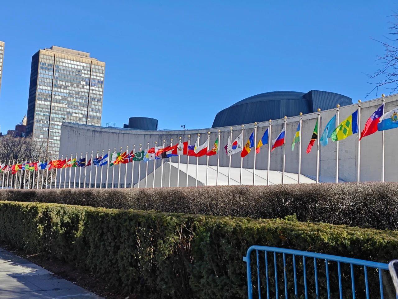 中国近期在全球治理领域的动作明显提速：从人类命运共同体理念，到“一带一路”、亚投
