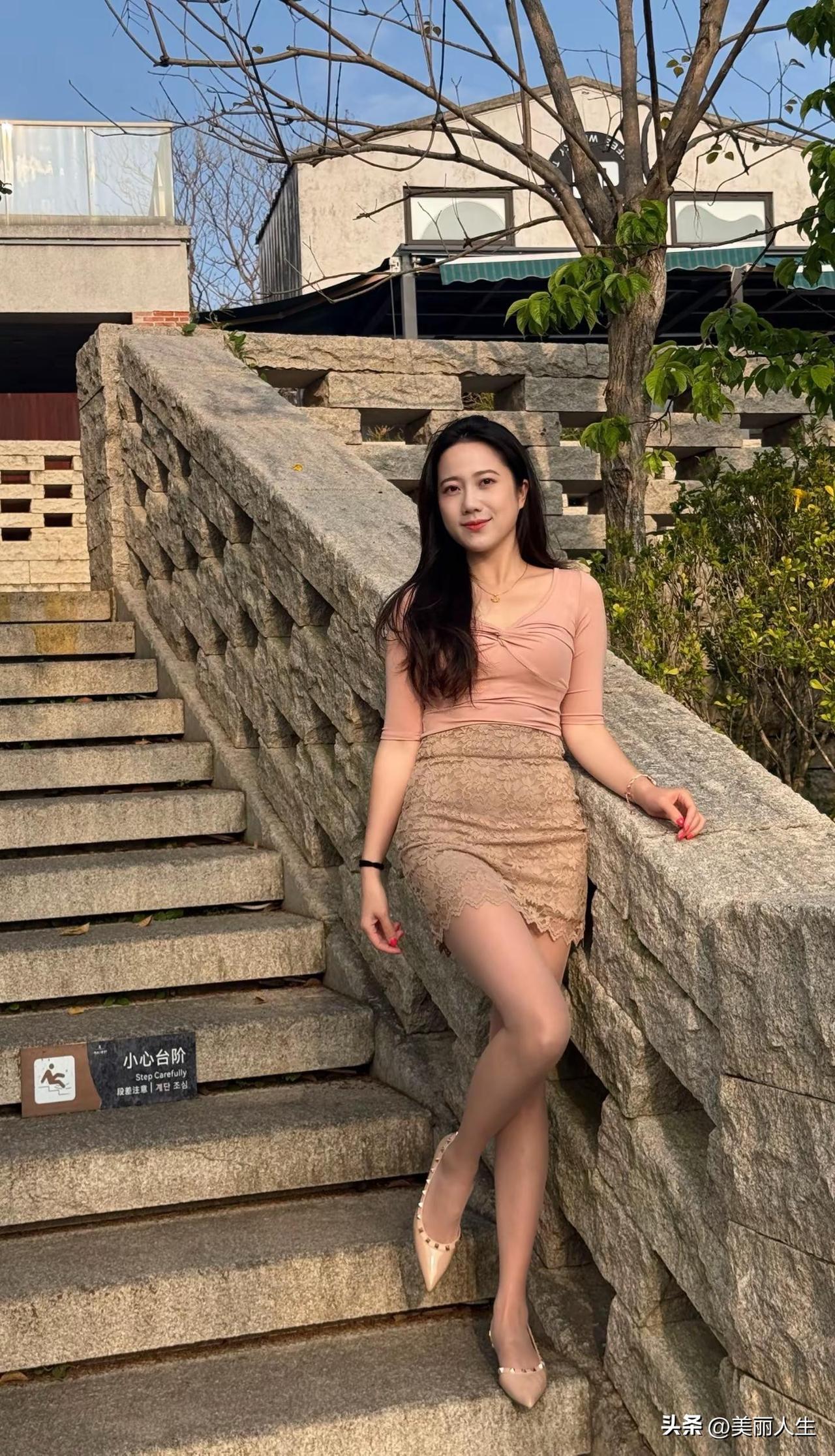 读万卷书不如行万里路，实际上读书和行路同样重要，将书中所读，在行路中实践，就不会