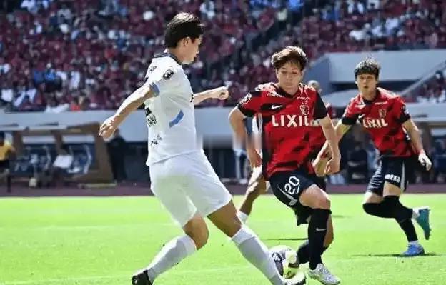 21:00 意大利杯1/16决赛｜萨索洛 VS 弗罗西诺内前瞻：绿黑军团伤兵满营
