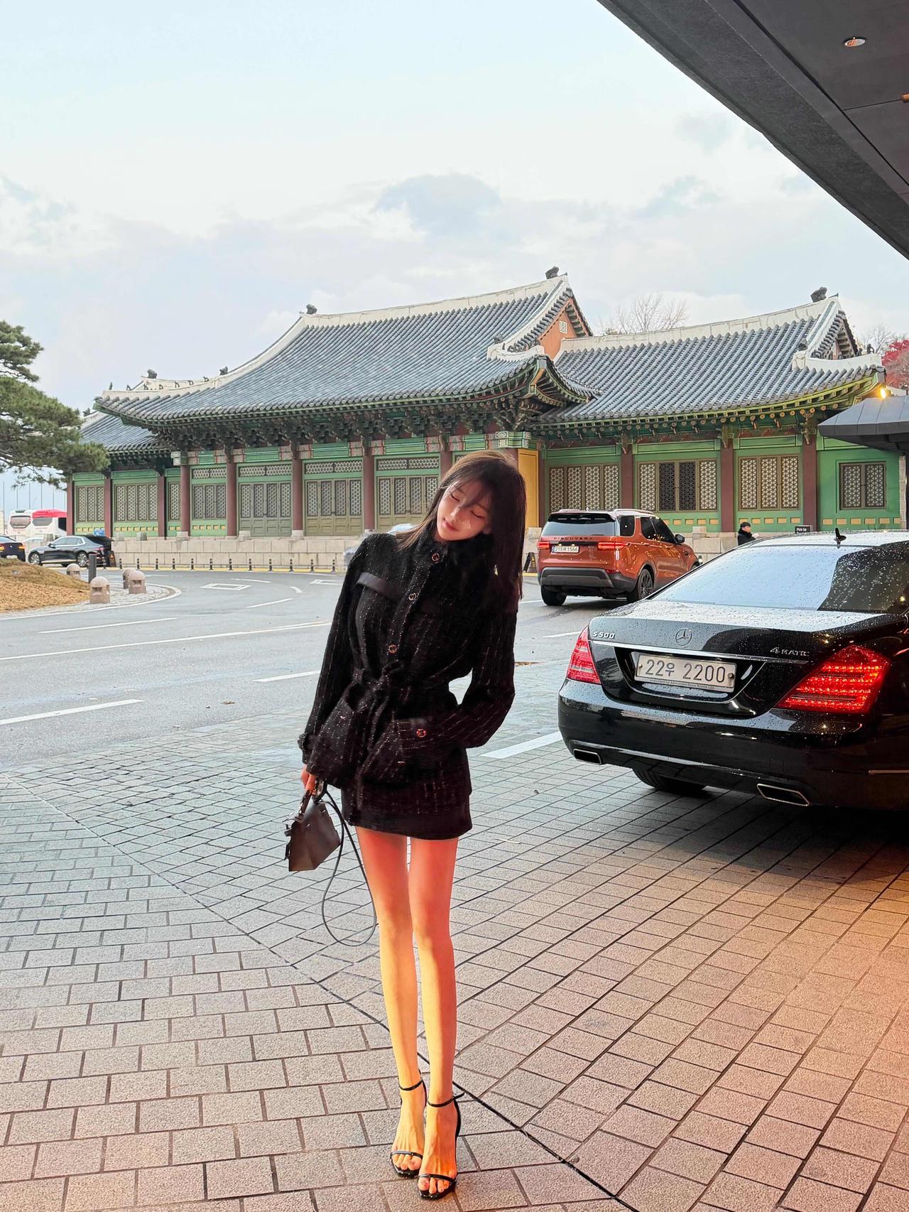 🇰🇷新罗门口好好拍就是一直有红色暖炉怪丑的