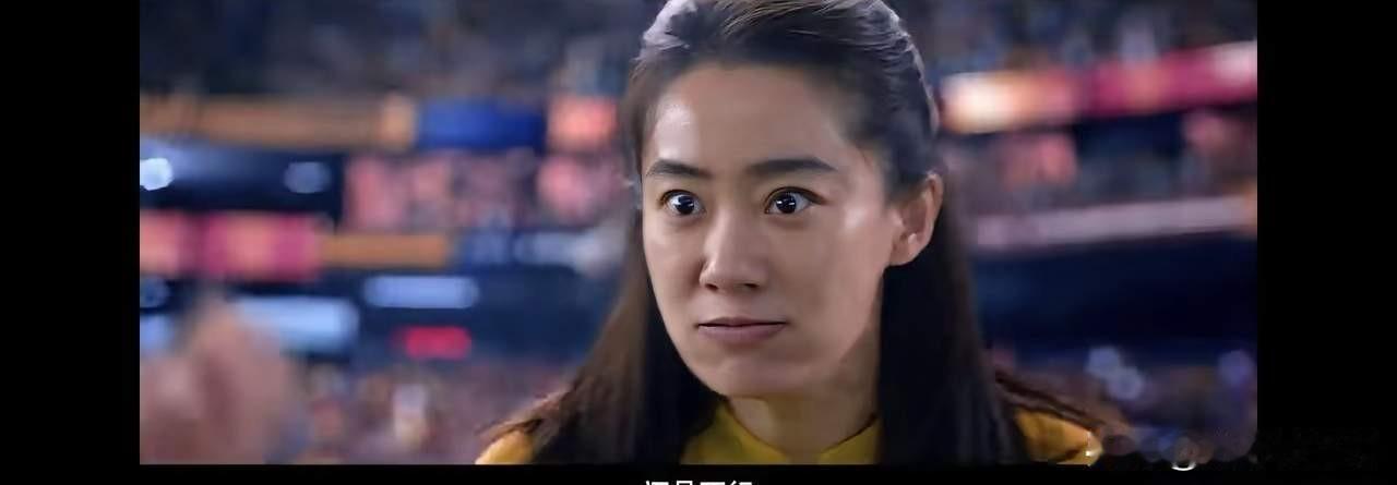周星驰监制女足新片上线，张小斐、迪丽热巴参与此片，影的很成功。在谈到受到邀请时说