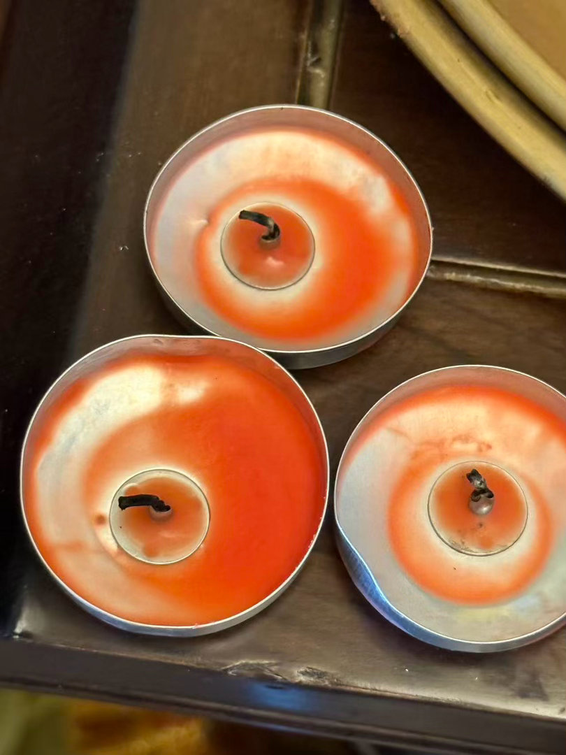 昨天姓钱的，蜡烛灭了，如果昨天有负能量的，可以私信我[爱心] 