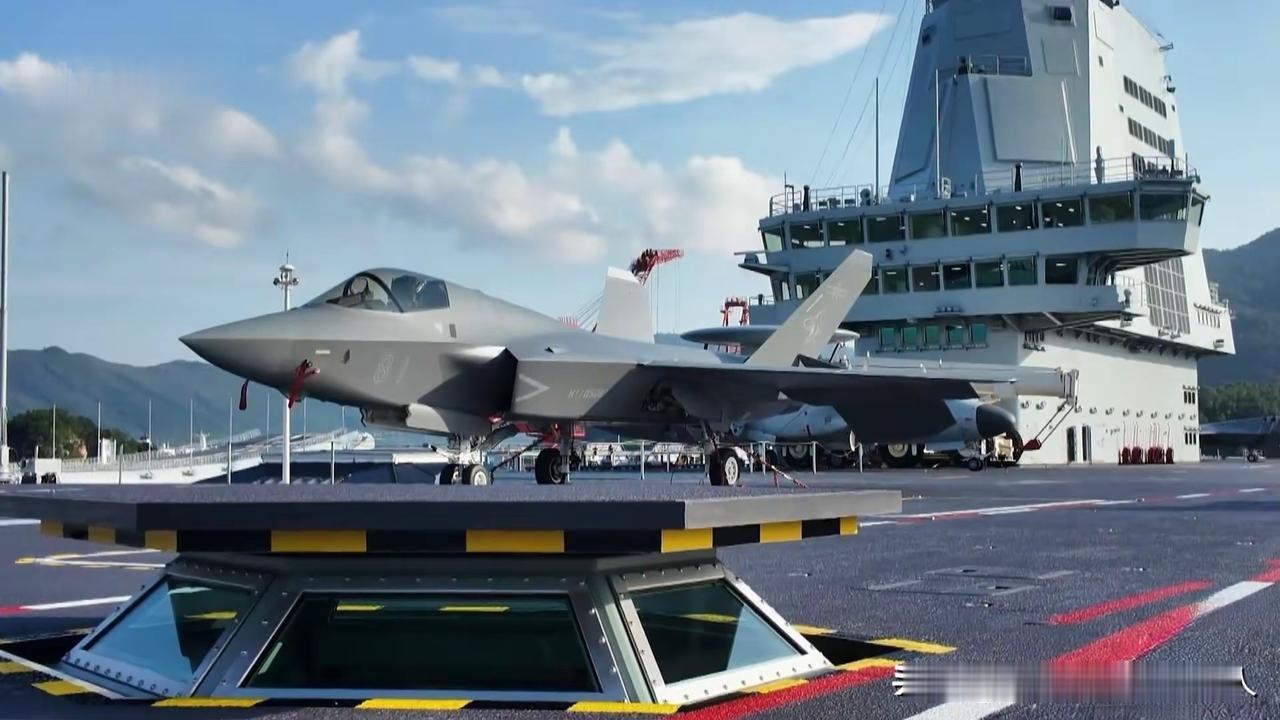 这才是列强的样子！超级巨舰的感觉真好！
威武霸气的战舰