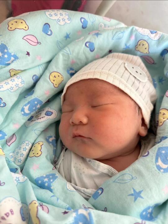 39+3生了，看到说明你也要有足月健康宝宝