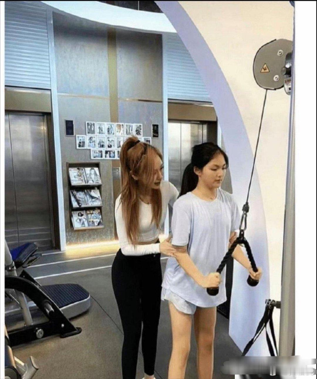 王诗龄这腿，在内娱能排第一直了 