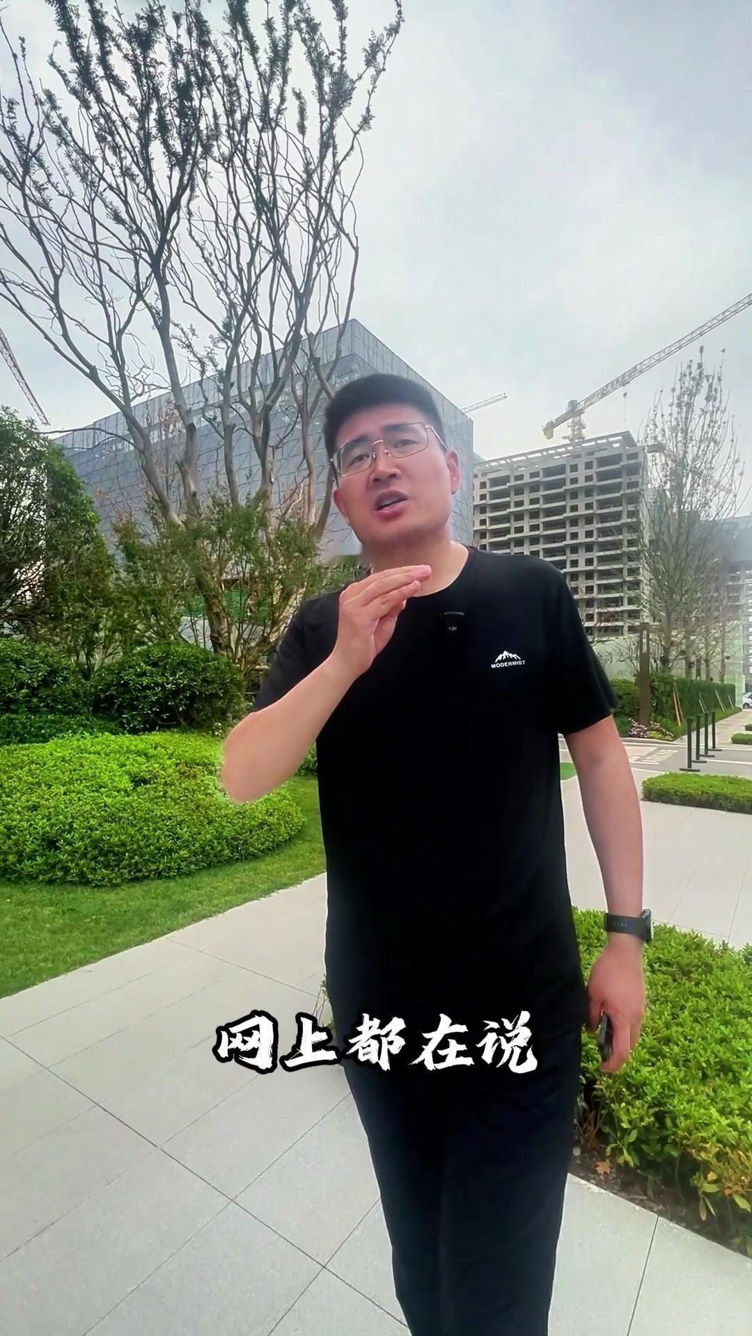 地带：西咸为数不多卖的比较好的两个地段，一个是交大创新港，另外一个就是能源经贸区
