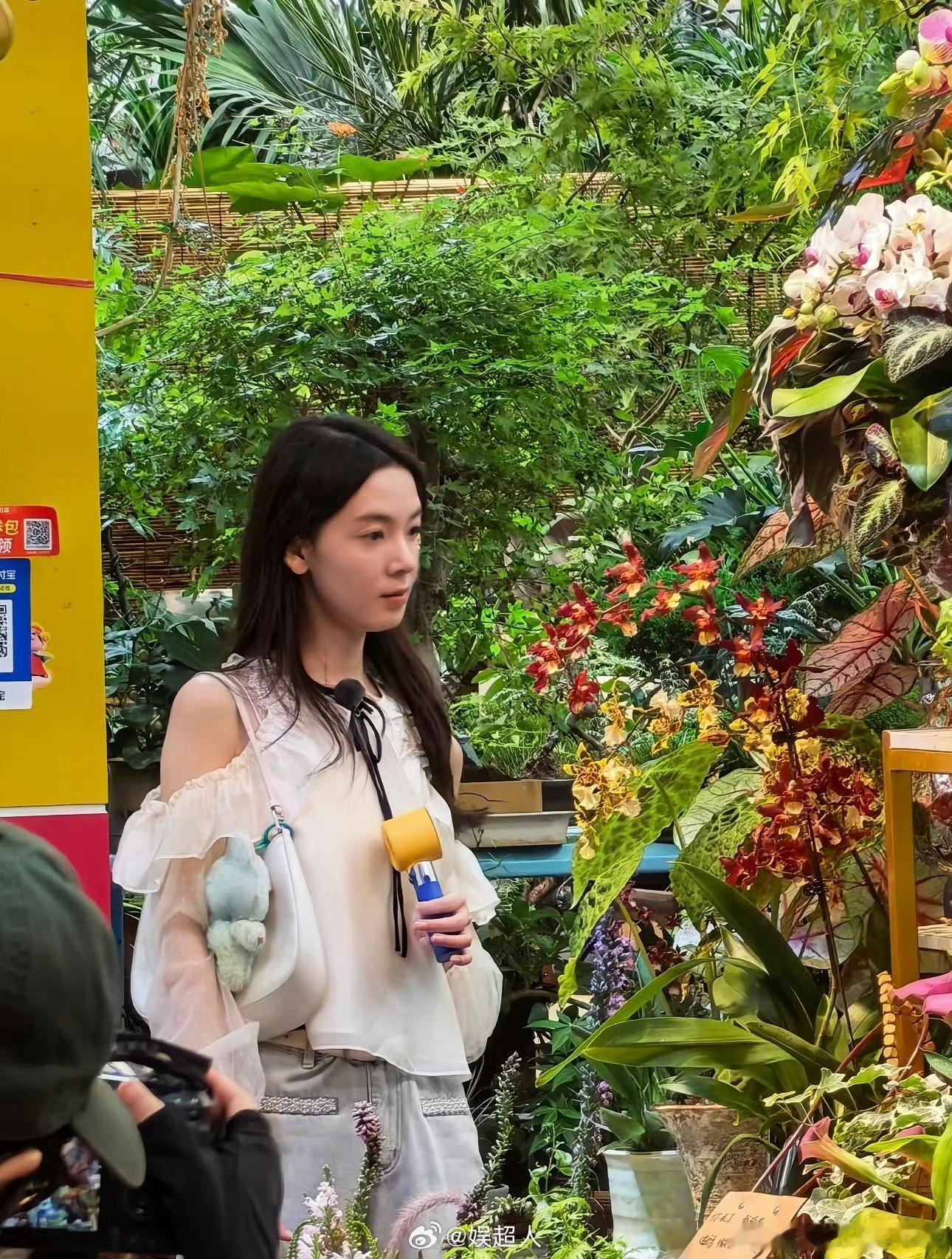陈瑶素颜录制我家那闺女挺好挺好，是谁在说浪姐没热度，这节目结束，每一个姐姐工作都