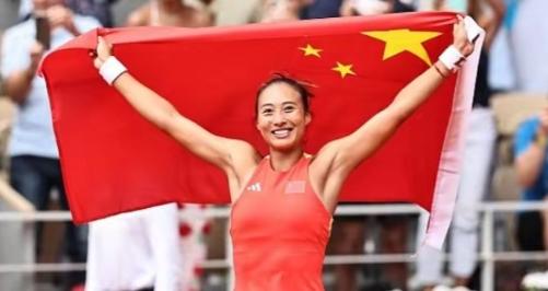 郑钦文中网这一冠，别光看“770万人民币”上头。中网女单冠军：115万美元，差不