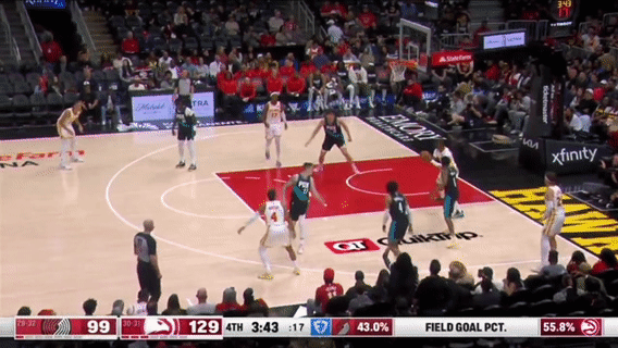 杨瀚森垃圾时间上场惨遭库明加隔扣老鹰战胜开拓者杨瀚森1板1助