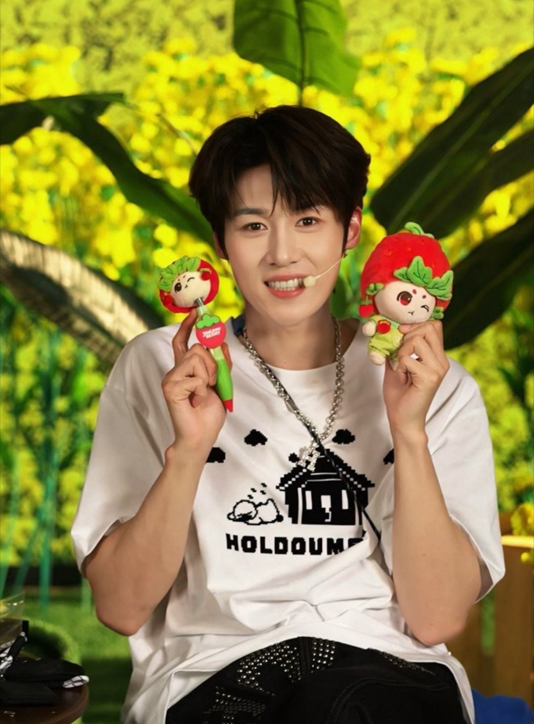 卓沅 💜 卓沅的沅气日常 * ☁︎. .✧☺︎ ✨ ✯☽ .•·🌕* . *