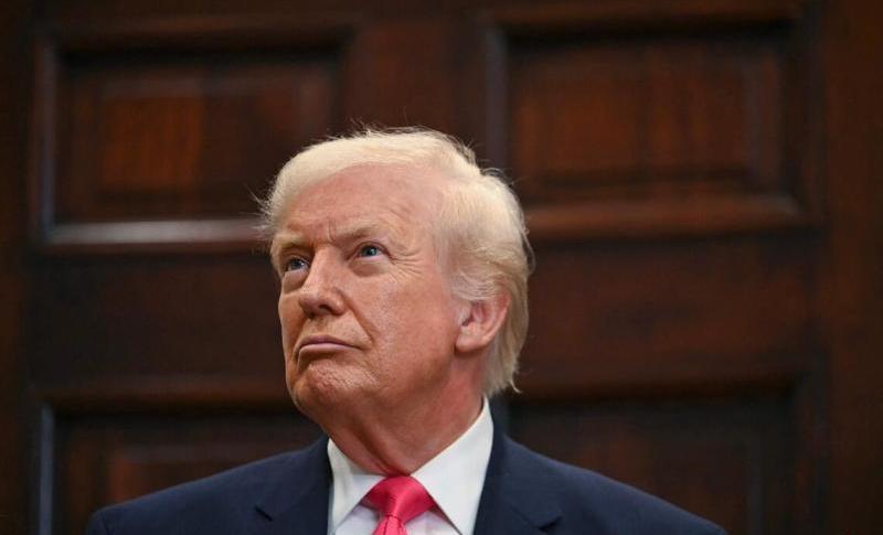 美俄密谈5小时后，泽连斯基如坐针毡，或决定以辞职换和平
 
美俄谈判结束48小时