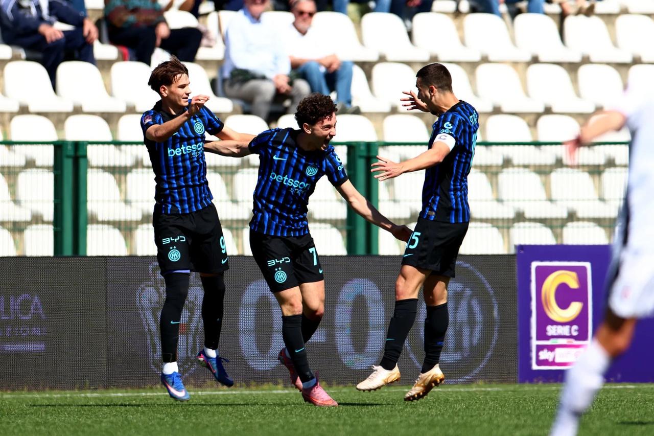 国际米兰U23在意丙联赛中客场2比0击败普罗维切利，为我们进球的是阿梅里吉和阿莱