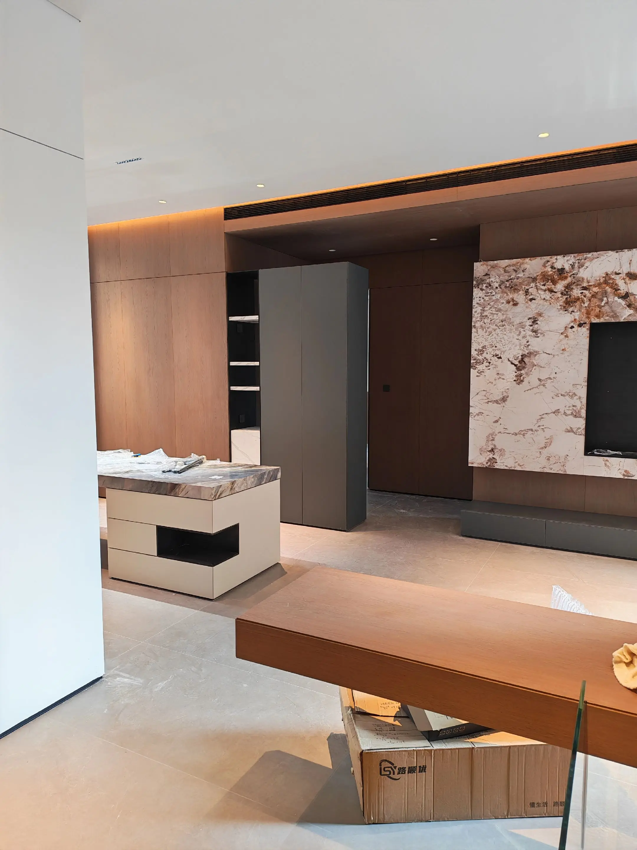 全案设计落地即将交付。八个月的作业马上完工