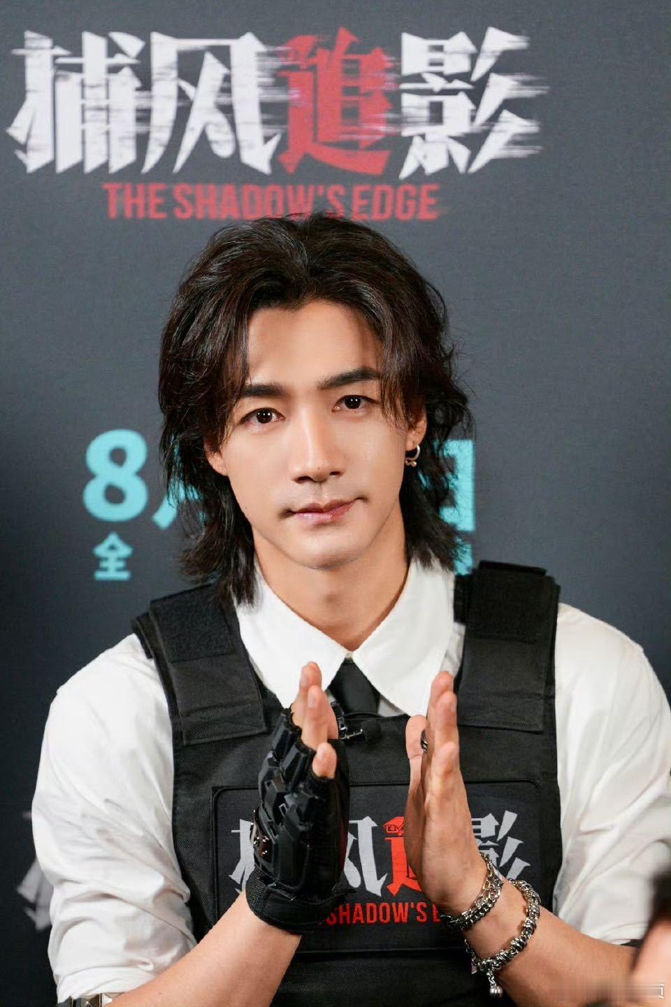 此沙太帅了不得不说此沙真的太帅了啊，这演技谁看了不佩服的哦！！ ​​​