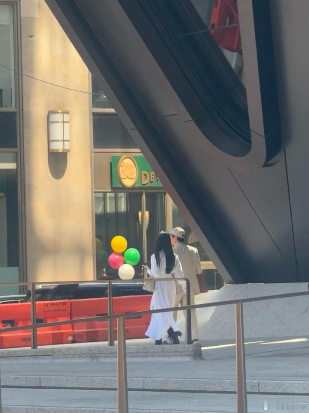 公司楼下偶遇林俊杰七七网友公司楼下偶遇林俊杰七七网友公司楼下偶遇林俊杰七七林俊杰