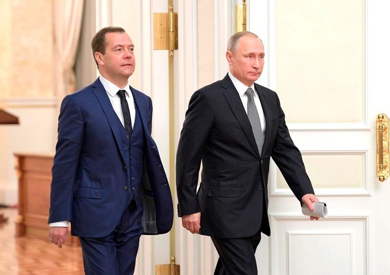 继梅德韦杰夫之后，普京第二个将欧洲政治家称之为“猪崽”。俄罗斯总统普京最近在军事