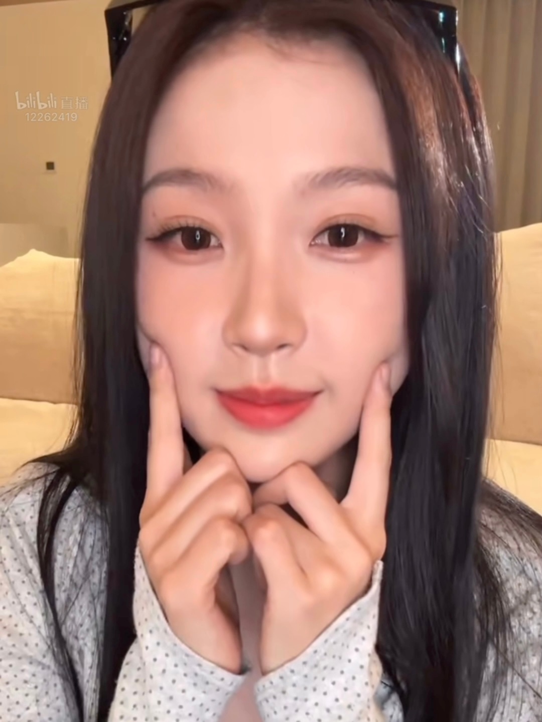 我也想戳戳👉🏻 