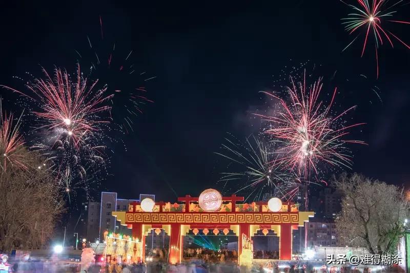 2026马年春节，“天南地北大拜年”太火啦！从东北冰天雪地到广东花街，各地拜年特