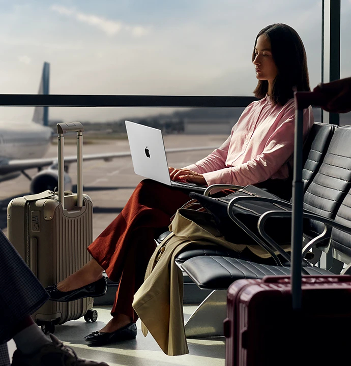 苹果发布全新MacBook苹果发布全新 14/16 英寸 MacBook Pro