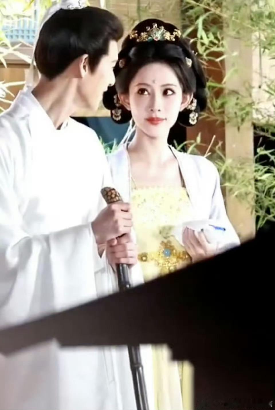 发现好多朋友分辨不出古力娜扎、孟子义。她俩真的不细看，长得太像了，角色也好、综艺
