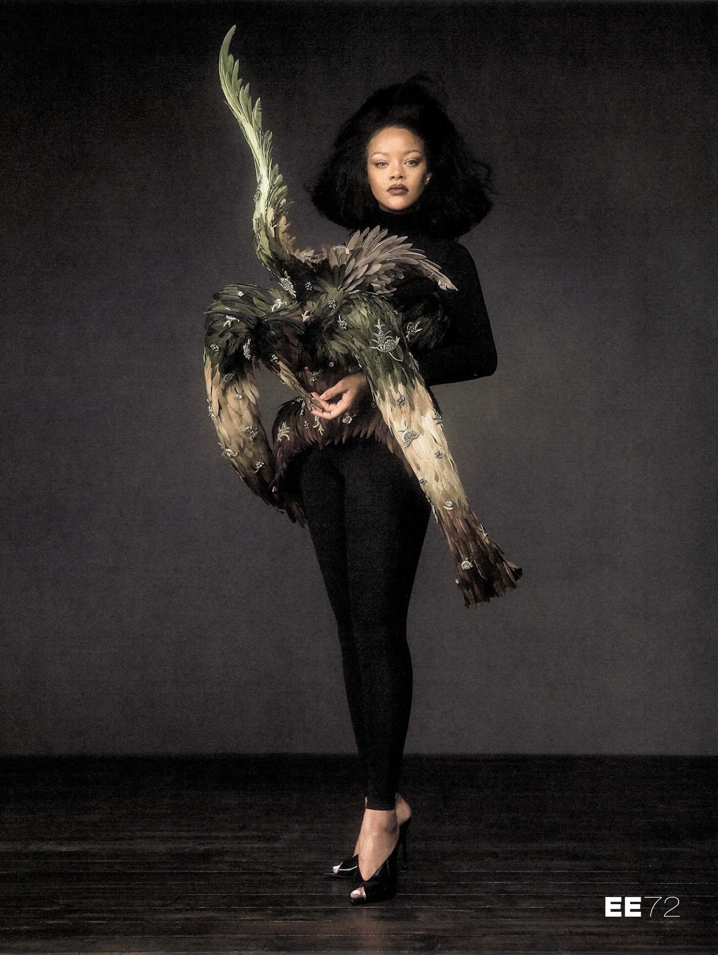 Rihanna X 《EE72》完整封面➕内页yu's万花筒杂志封面