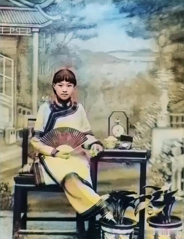 1907年，天津卫出了件奇事：一个18岁、看着还像个孩子的女伶，竟然把晚清官场搅