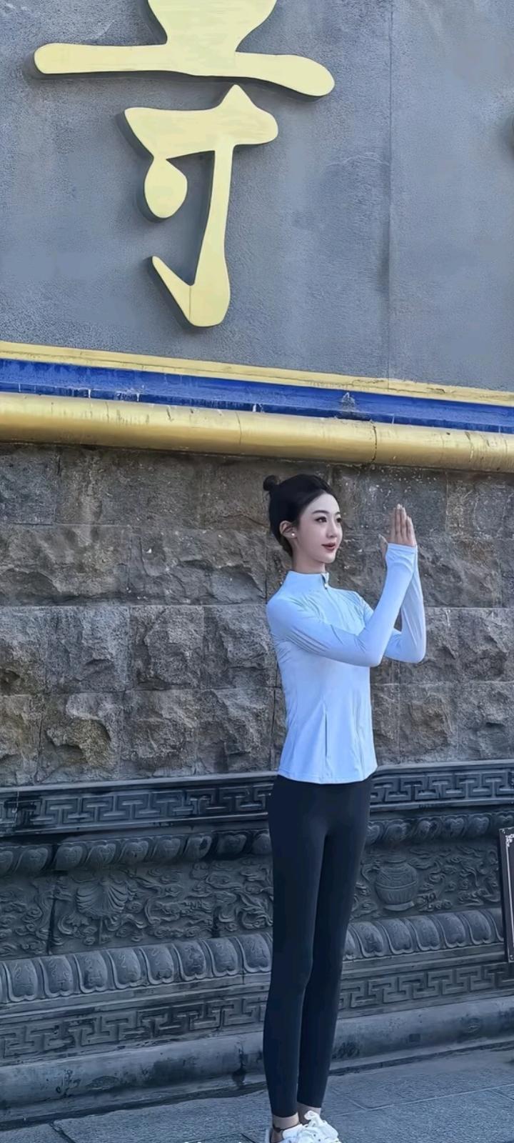 不必遗憾，失去本就是人生常态，相逢已是上上签。