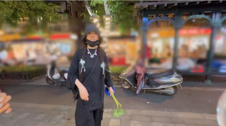 杨幂女士随口说的改vx名字，“宁静致远”这四字，在蜂圈已经爆了！！！直接给到夯?