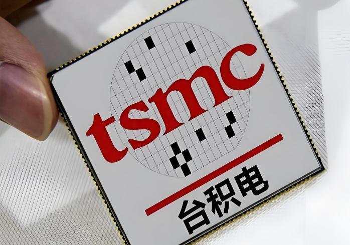 大陆要是敢来，我就把台积电炸了，给你留个空岛！”听听，这话说的，多硬气，吓唬谁呢