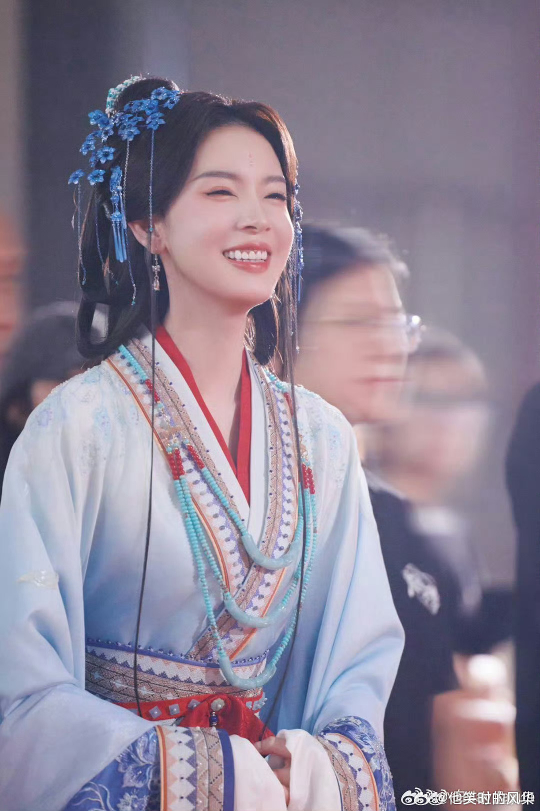任豪陈瑶cp感📸开机同框气质互补，任豪清冷沉稳，陈瑶柔中带倔，光靠眼神互动就满