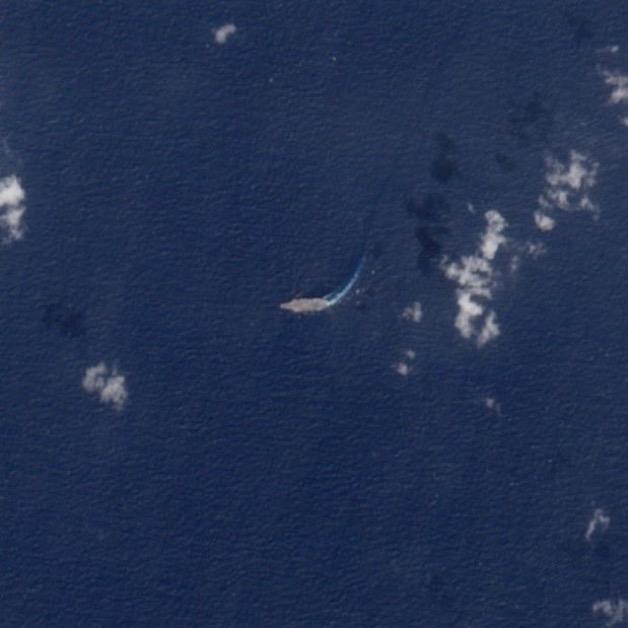 对于那些认为伊朗已经脱身，美国不再计划发动袭击的人来说，这些是“亚伯拉罕·林肯”