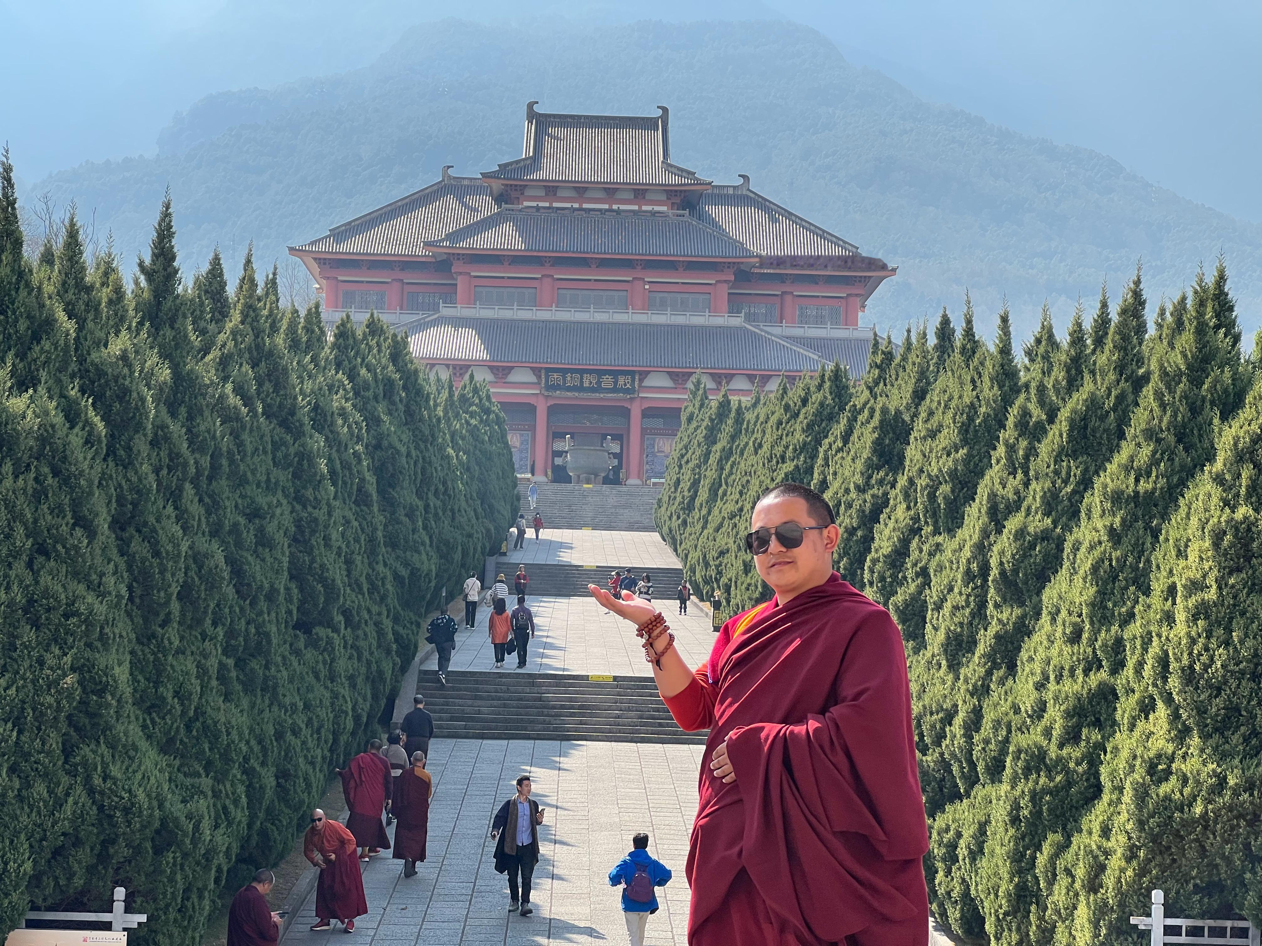 人与人相处，多欣赏别人，宽容大度一点，多去结善缘，人生更加顺风，不要因为一点小事