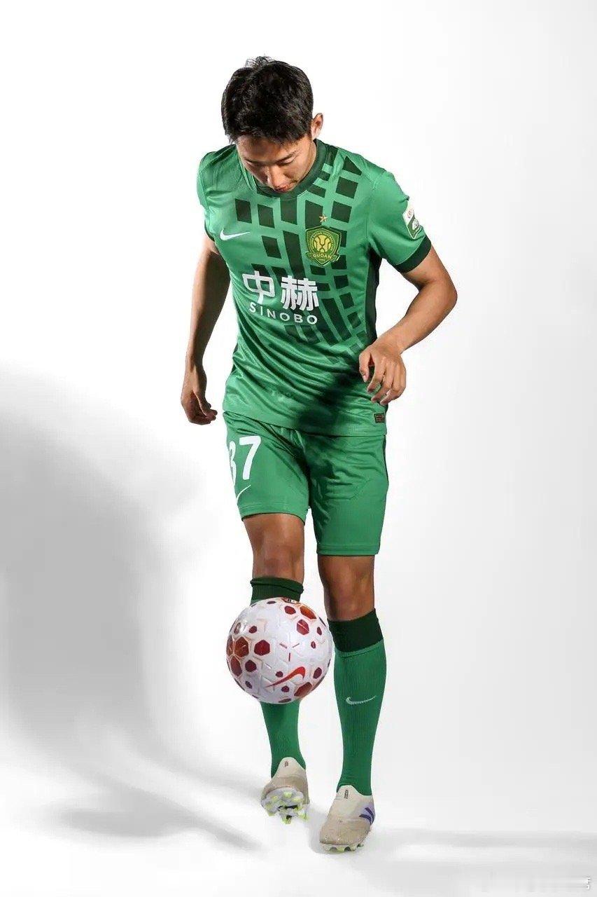 球衣上身效果，其实也还行（转载！照片来自其他平台） 