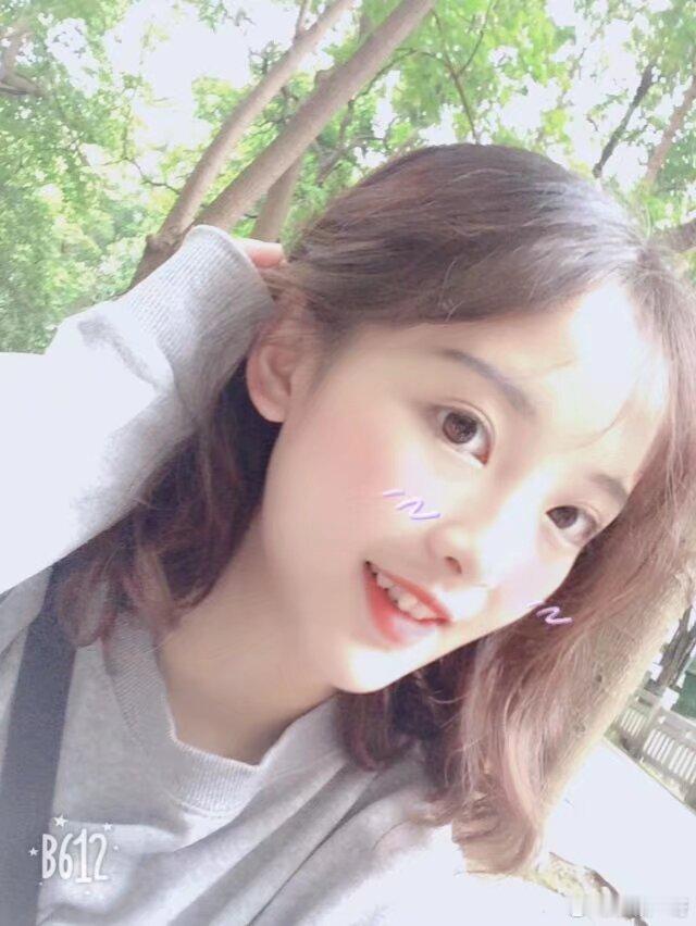 一些年轻时候的照片好可爱的小女孩 ​​​