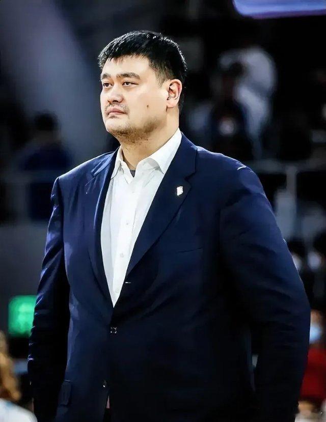 中国男篮亚洲杯争冠中国男篮能够成为亚洲的霸主，乃至跻身世界前列，姚明实在是功不可