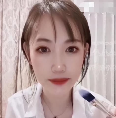 马蓉深夜发文，字里行间充满遗憾。她与王宝强离婚多年，一直单身未嫁，宋喆出狱后两人