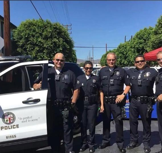 为什么美国警察工资这么高，但是还有很多人不愿意当警察呢？美国警察的工资确实很高，