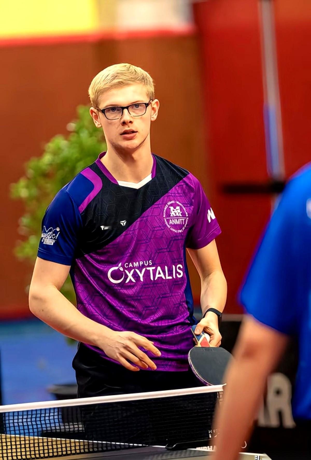 伦敦世乒赛的拍子还没挥起来，法国女乒的排兵布阵先被打出了一个窟窿。
主力霍查特确