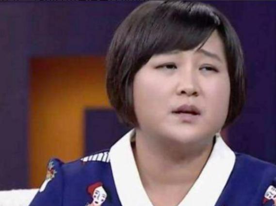 有一次，贾玲一大早就拨通了冯巩的电话：“师父，我想请您客串一部电影，30万行吗？