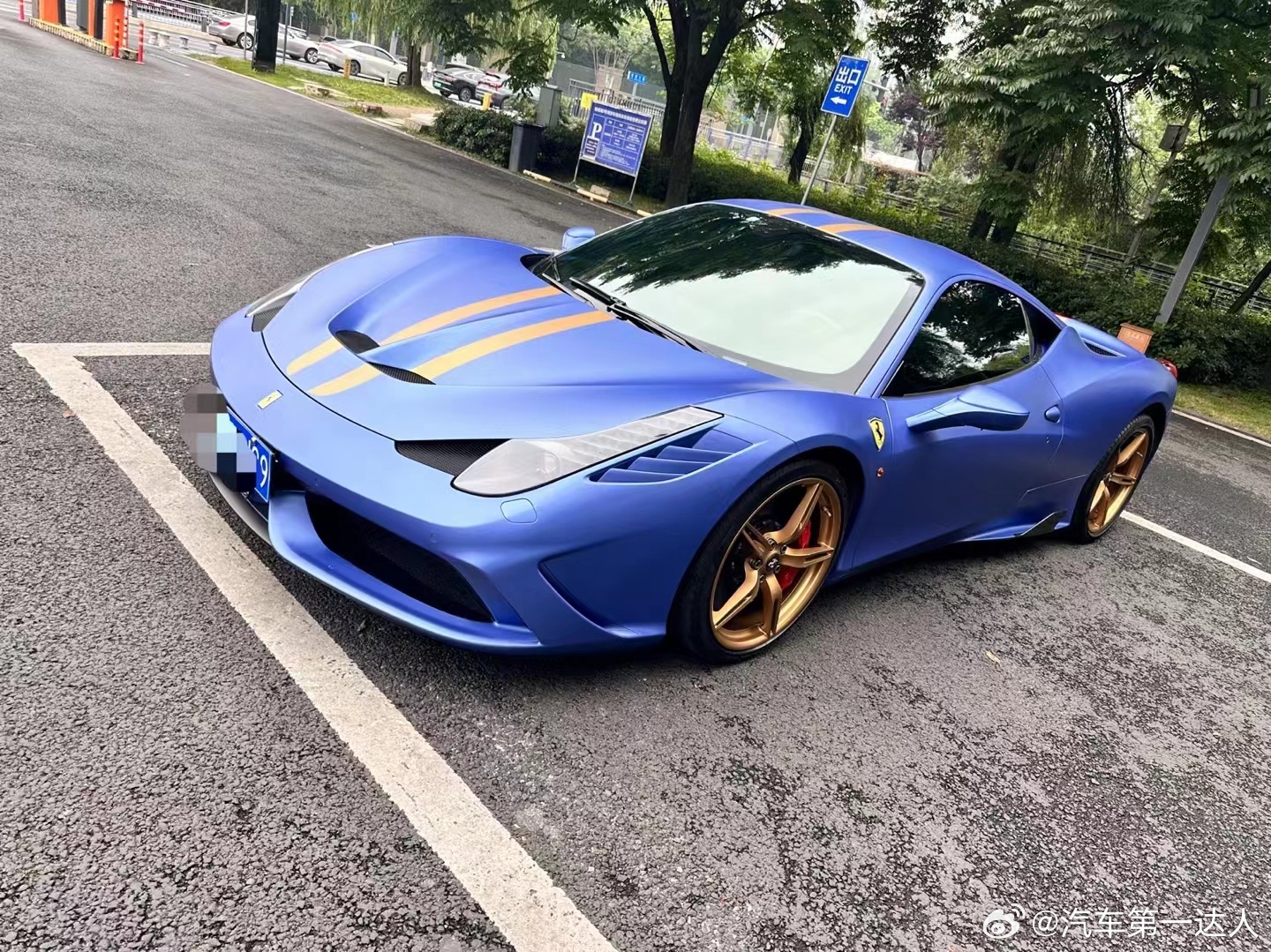 法拉利458赛道  tailor made定制 ，16年 2万公里 ​​​